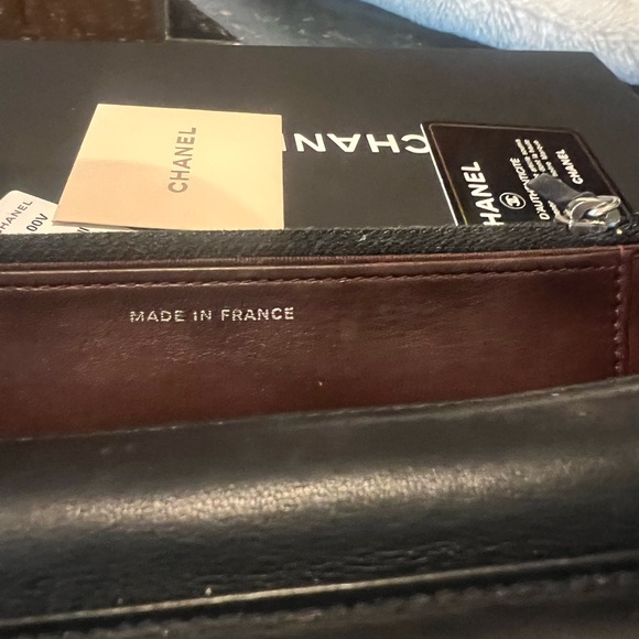 Classic Chanel Wallet on Chain Quilted Lambskin - Picture 8 of 8